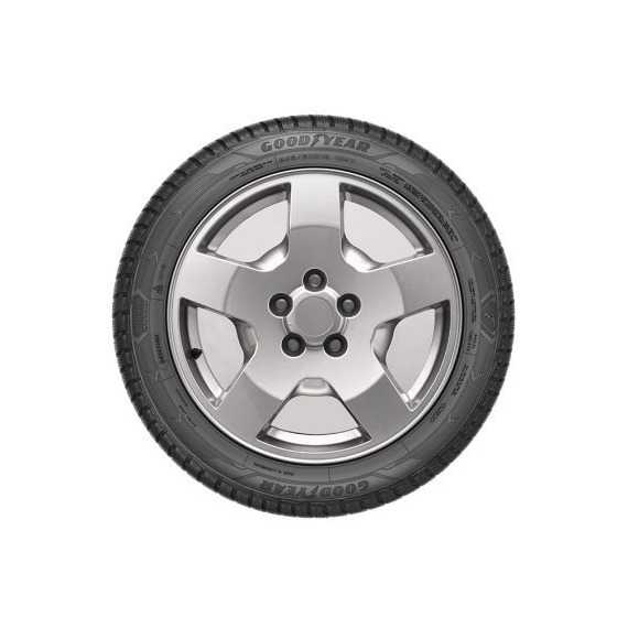 Купити Зимова шина GOODYEAR UltraGrip Performance Plus 215/70R16 104H